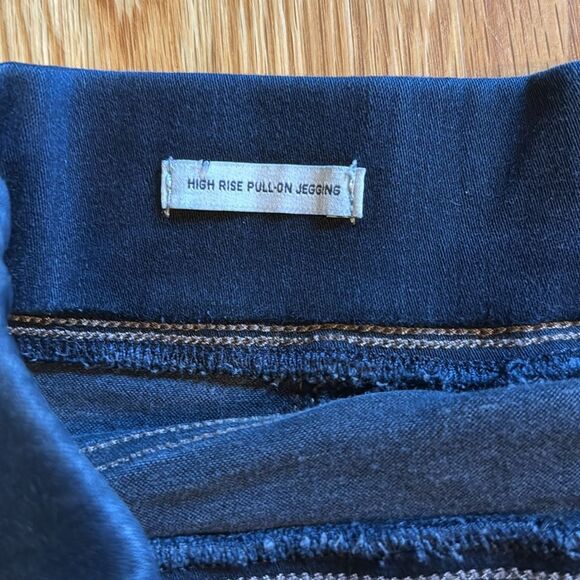 Universal Threads High-rise pull on jeggings sz 10 - Picture 3 of 4